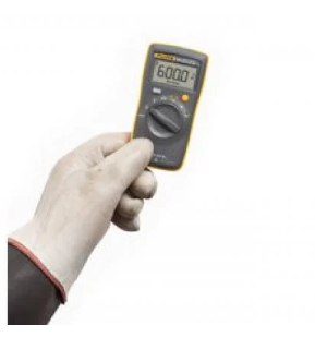 Fluke 101/101Kit Digital Multimeter