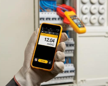 Fluke 369/CN and 369 FC/CN microampere true RMS leakage current clamp meters