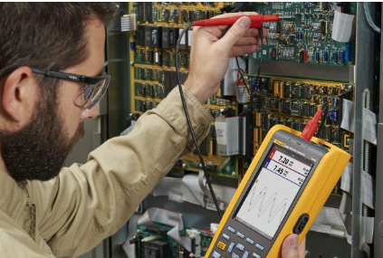 Fluke 120B Series ScopeMeter ®  Industrial handheld oscilloscope