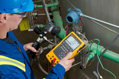 Fluke 754/754 PLUS Multifunctional Process Verifier - Documented Full Function Process Verifier - HART