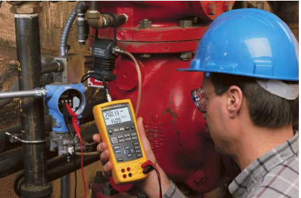 Fluke 725 multifunctional process calibrator/calibrator