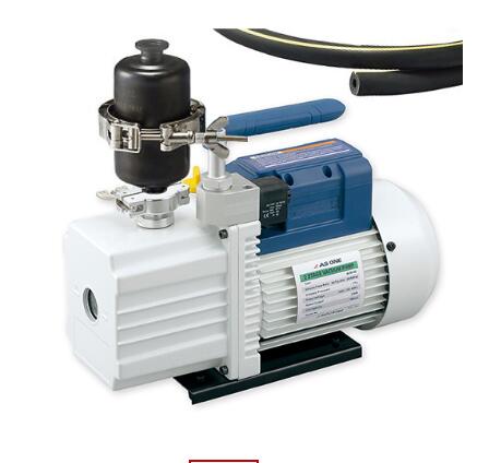 Vacuum pump with vacuum hose
    